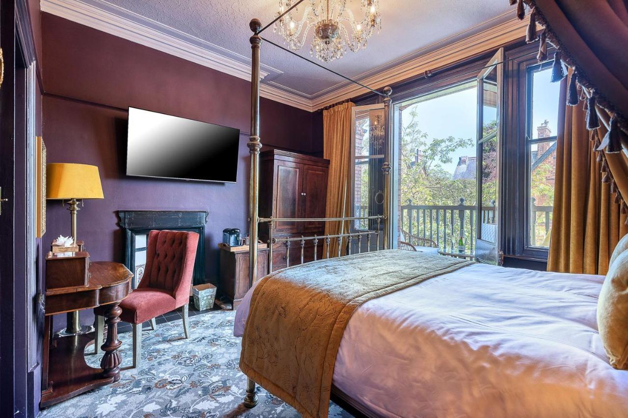 Clementine'S Guest House Йорк Экстерьер фото A bedroom at the hotel